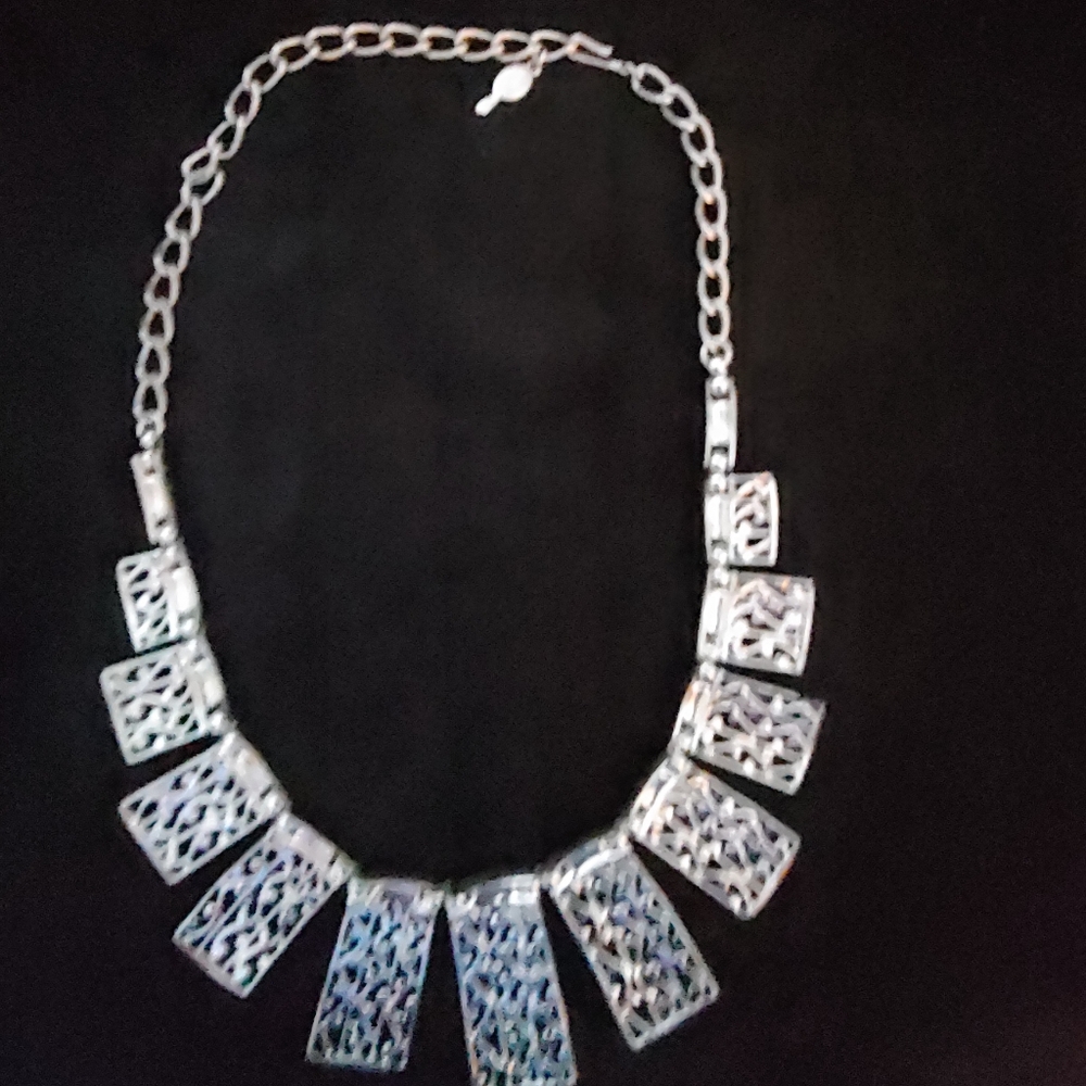 VTG. Sarah Coventry "Lady of Spain" Necklace